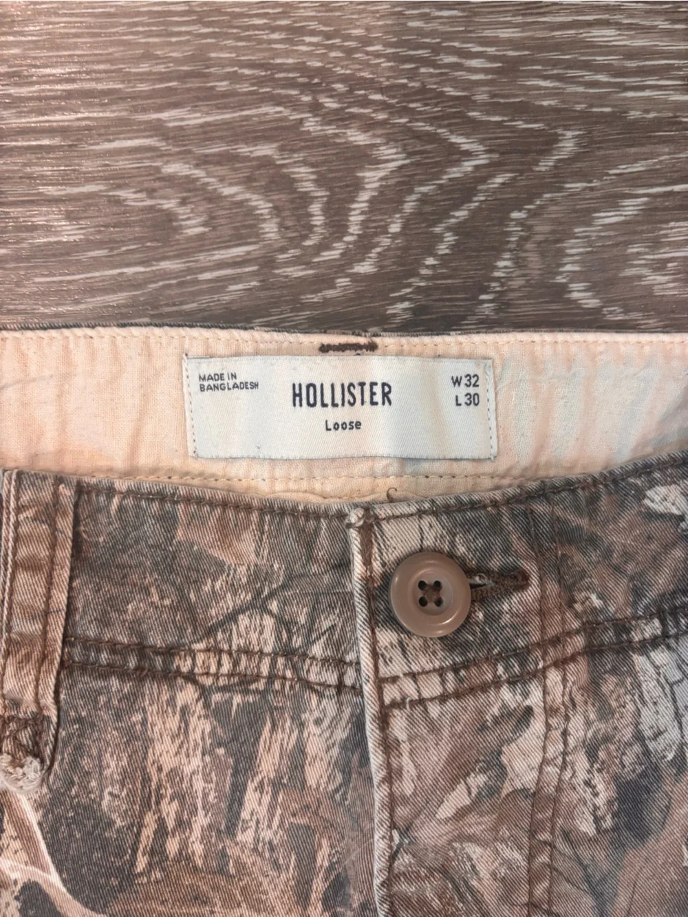 Hollister Men's Camo Cargo Pants